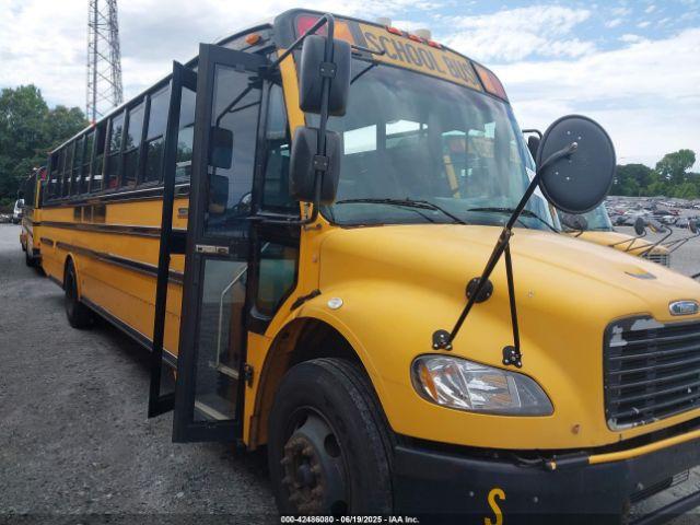  Salvage Freightliner Chassis