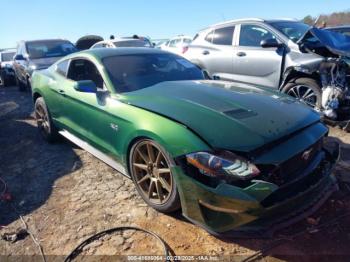  Salvage Ford Mustang