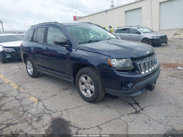  Salvage Jeep Compass