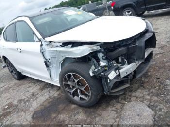  Salvage Alfa Romeo Stelvio