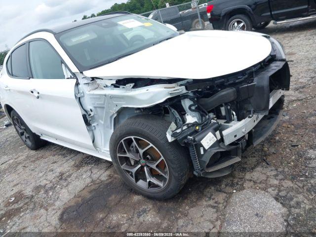  Salvage Alfa Romeo Stelvio
