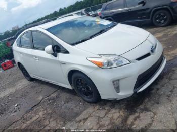  Salvage Toyota Prius