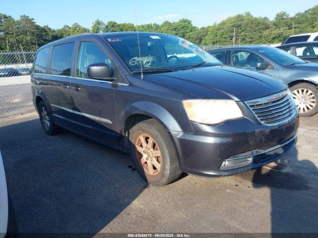  Salvage Chrysler Town & Country