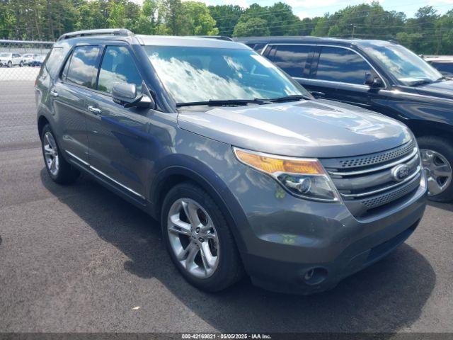  Salvage Ford Explorer