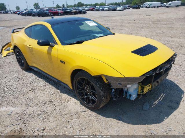  Salvage Ford Mustang