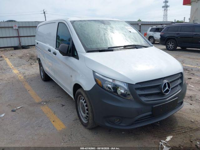  Salvage Mercedes-Benz Metris