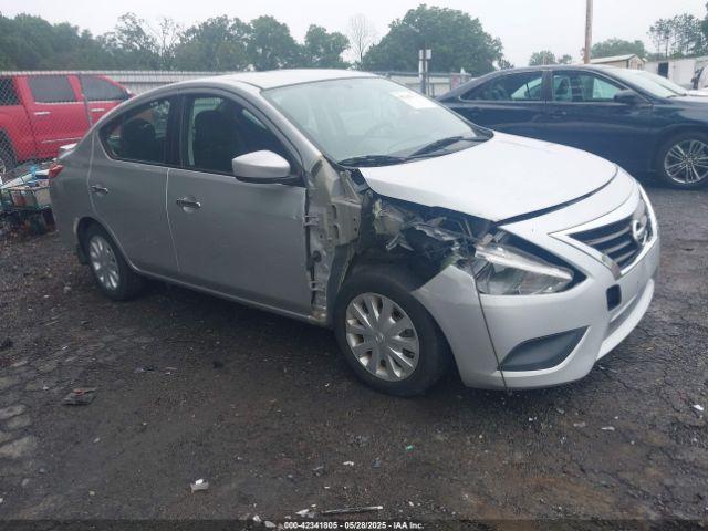  Salvage Nissan Versa