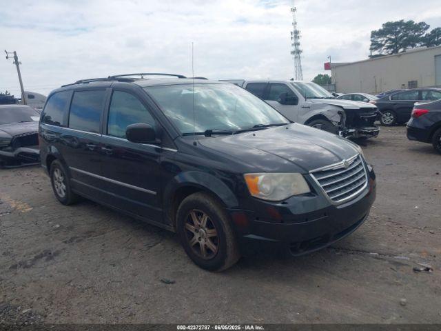  Salvage Chrysler Town & Country