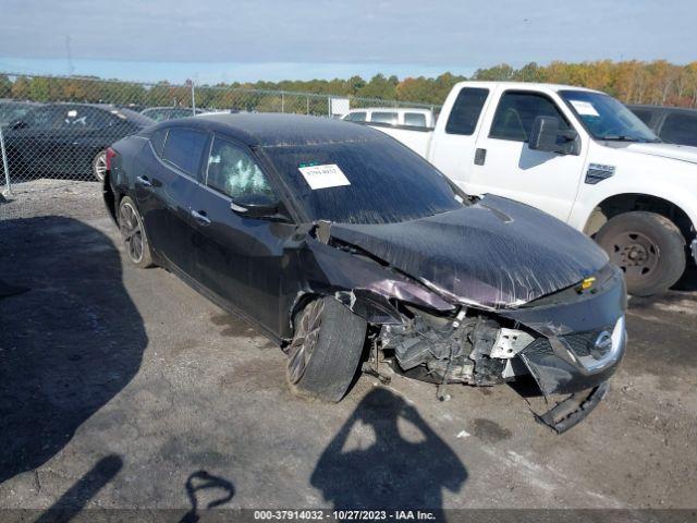  Salvage Nissan Maxima