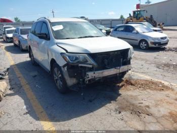  Salvage Nissan Pathfinder
