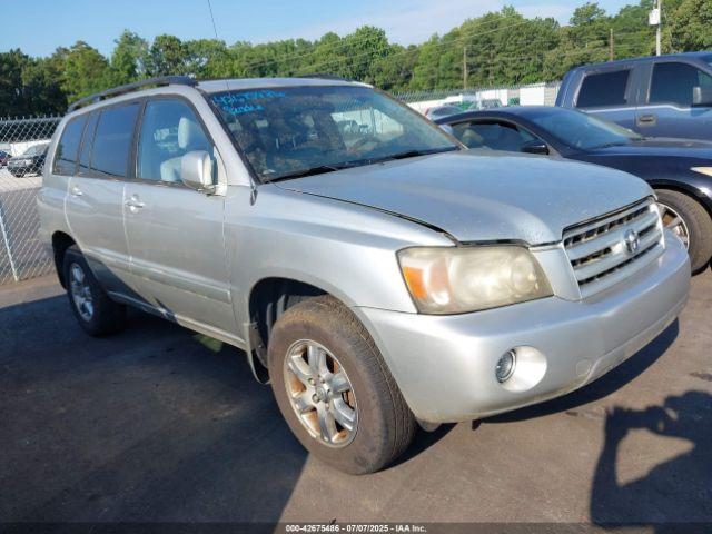 Salvage Toyota Highlander