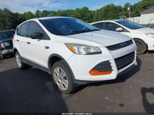  Salvage Ford Escape