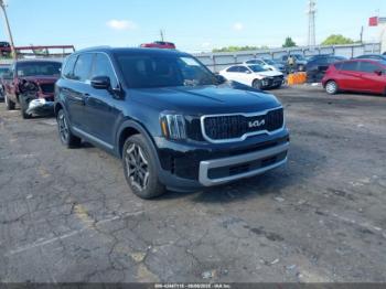 Salvage Kia Telluride