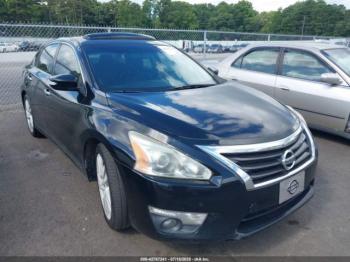  Salvage Nissan Altima