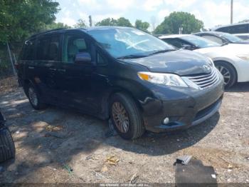  Salvage Toyota Sienna