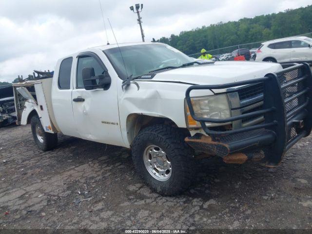  Salvage Chevrolet Silverado 2500