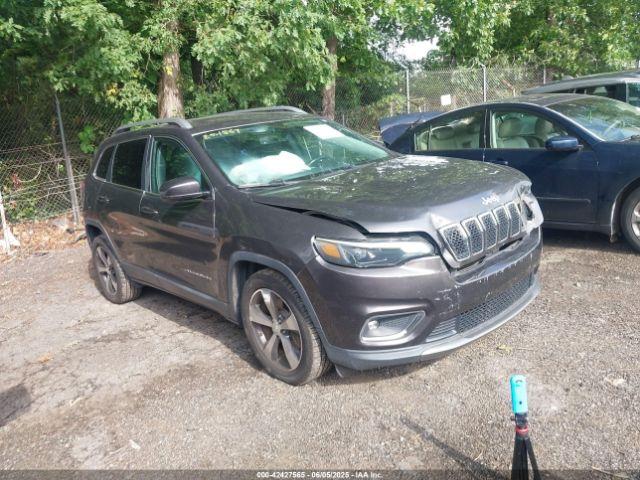  Salvage Jeep Cherokee