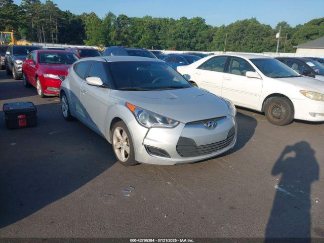  Salvage Hyundai VELOSTER