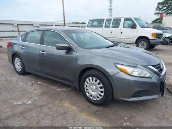  Salvage Nissan Altima