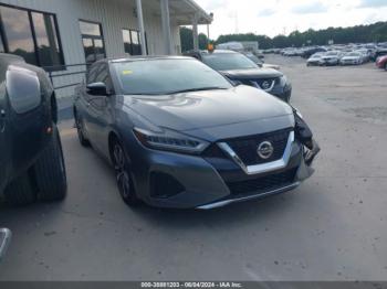  Salvage Nissan Maxima