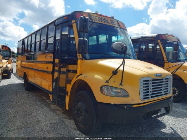  Salvage Freightliner Chassis