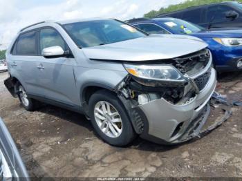  Salvage Kia Sorento