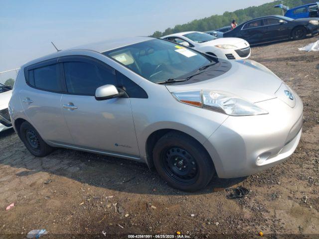  Salvage Nissan LEAF