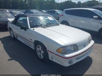  Salvage Ford Mustang