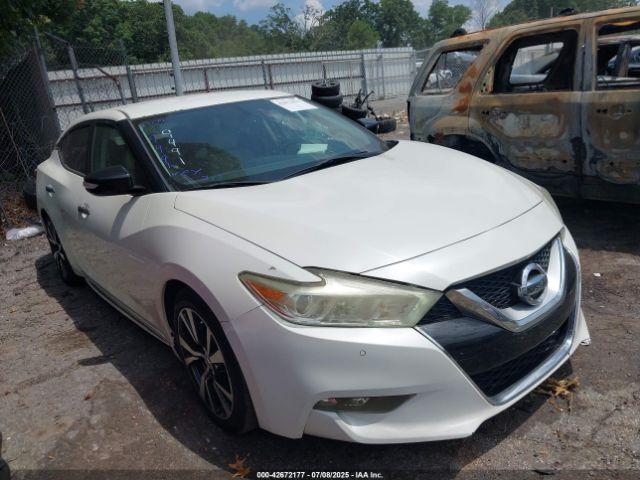  Salvage Nissan Maxima