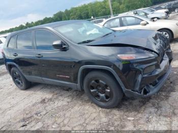  Salvage Jeep Cherokee