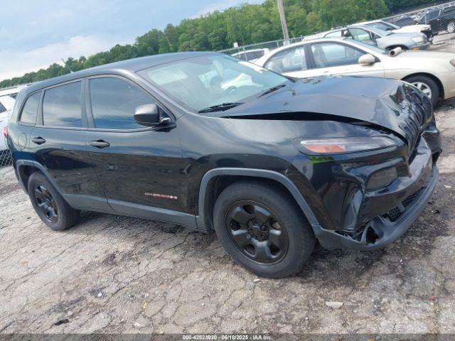  Salvage Jeep Cherokee