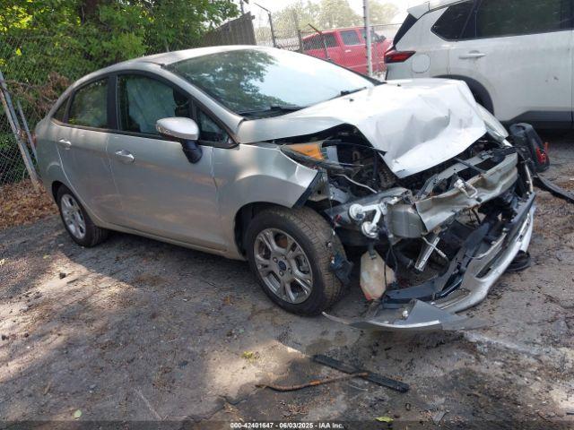 Salvage Ford Fiesta