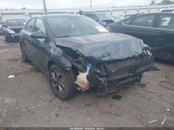  Salvage Kia Forte