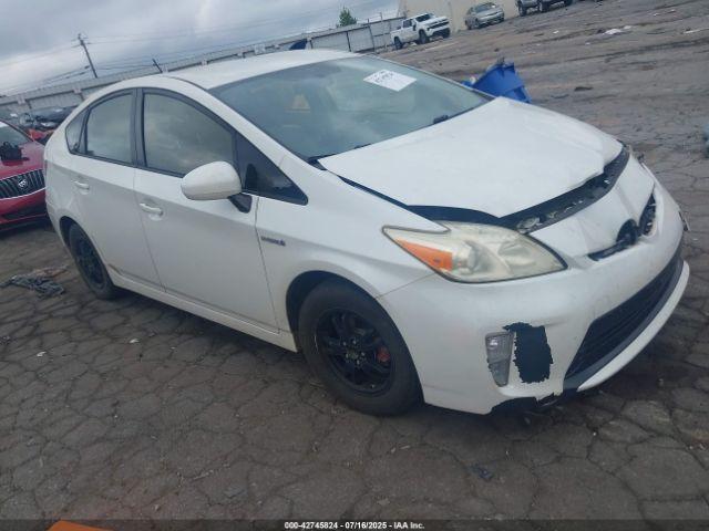  Salvage Toyota Prius