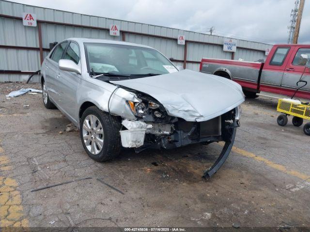  Salvage Toyota Avalon