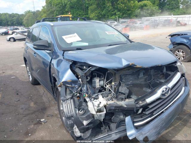 Salvage Toyota Highlander