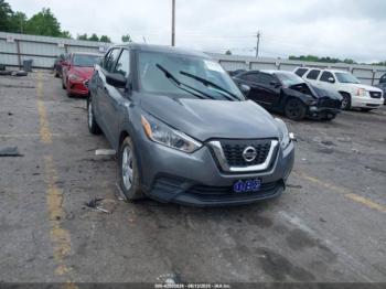  Salvage Nissan Kicks