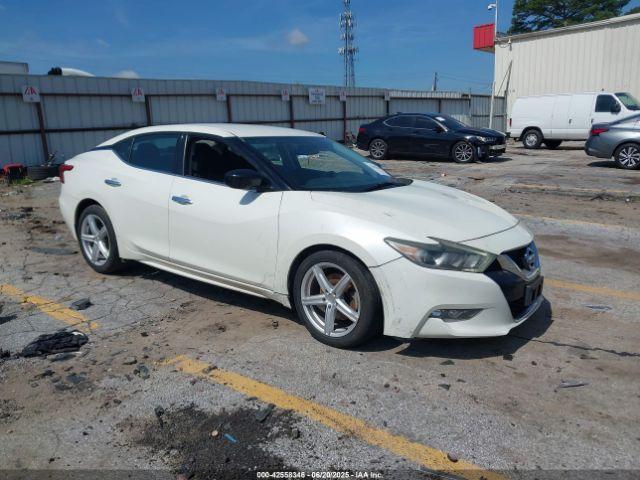  Salvage Nissan Maxima