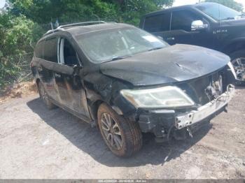  Salvage Nissan Pathfinder