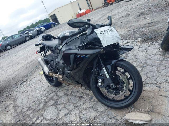 Salvage Yamaha Yzfr1