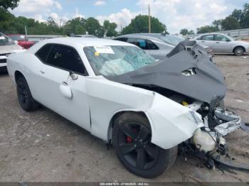  Salvage Dodge Challenger