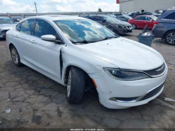  Salvage Chrysler 200