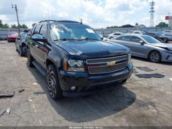  Salvage Chevrolet Avalanche