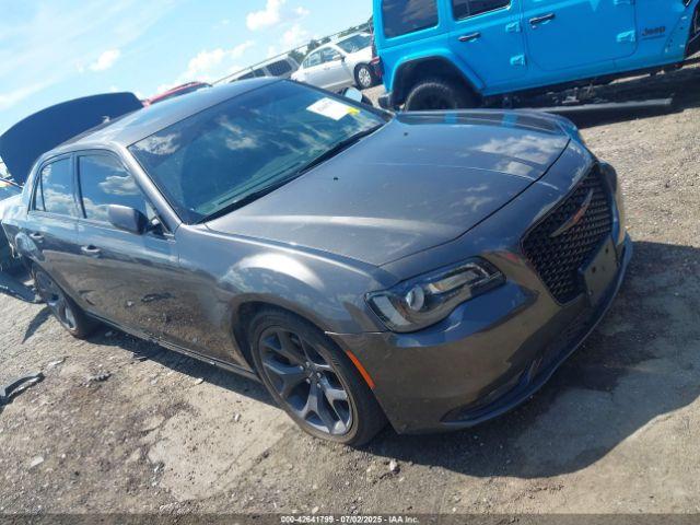  Salvage Chrysler 300