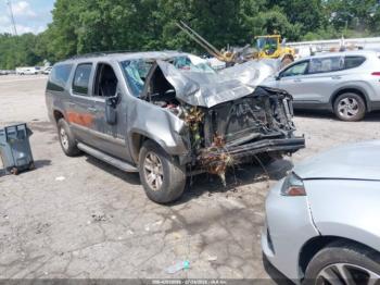  Salvage Chevrolet Suburban 1500