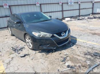  Salvage Nissan Maxima