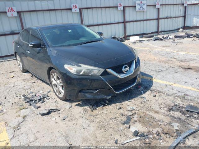  Salvage Nissan Maxima