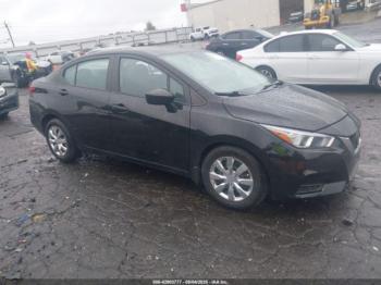  Salvage Nissan Versa