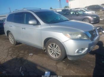  Salvage Nissan Pathfinder