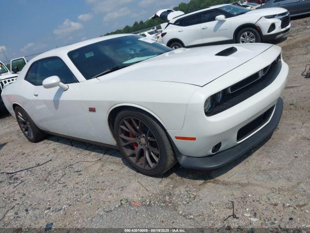  Salvage Dodge Challenger
